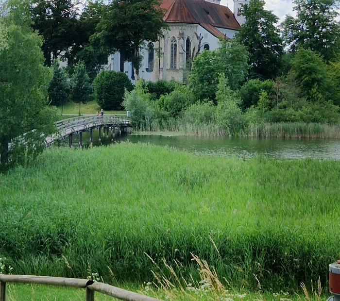 Rundweg am Seeoner See zum Kloster