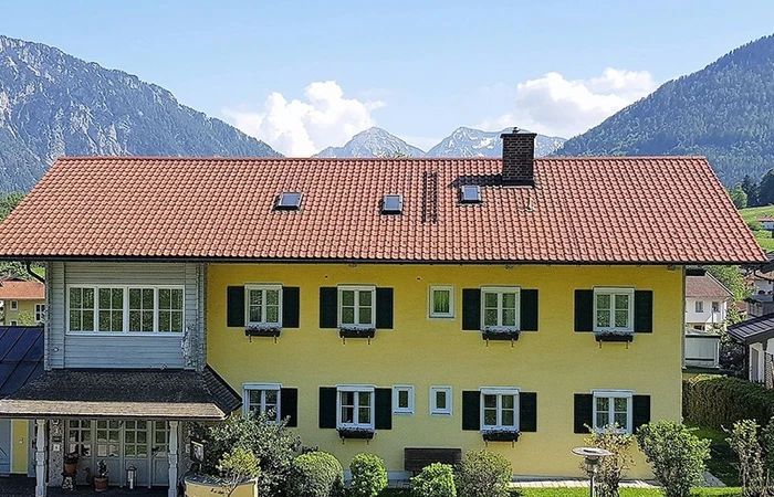 Frontansicht Hotel Steffl mit Garten