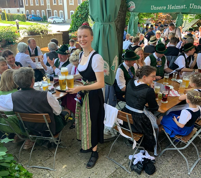 Gemütlicher Biergarten im Hotel Post