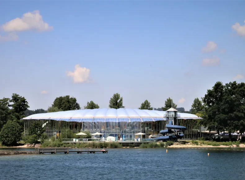 Das Prinavera Erlebnisbad - Blick vom Chiemsee Das Prinavera Erlebnisbad - Blick vom Chiemsee
