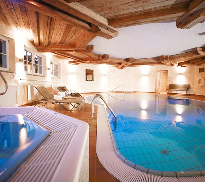 Hallenbad & Wihirpool im SeeHotel Wassermann