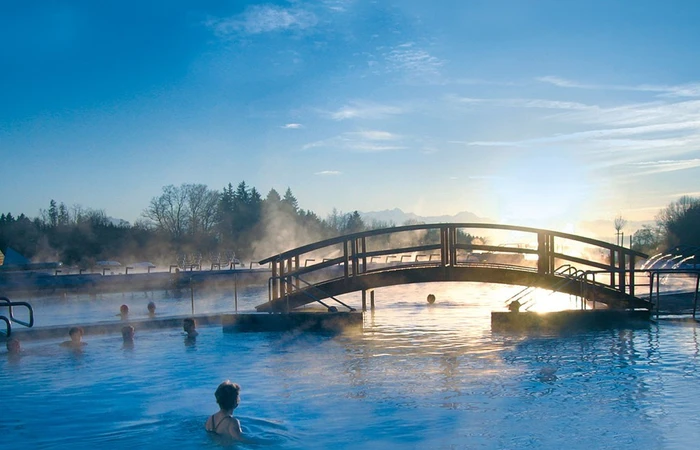 Chiemgau Thermen Aussenbereich im Winter