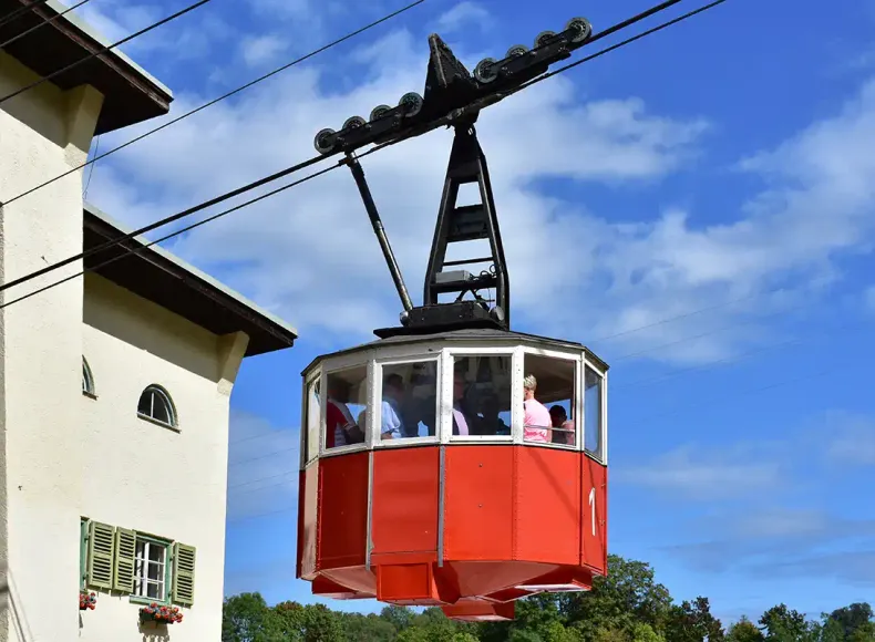 Predigtstuhlbahn = klassisches Berg-/Panorama-Ausflugsziel Predigtstuhlbahn = klassisches Berg-/Panorama-Ausflugsziel