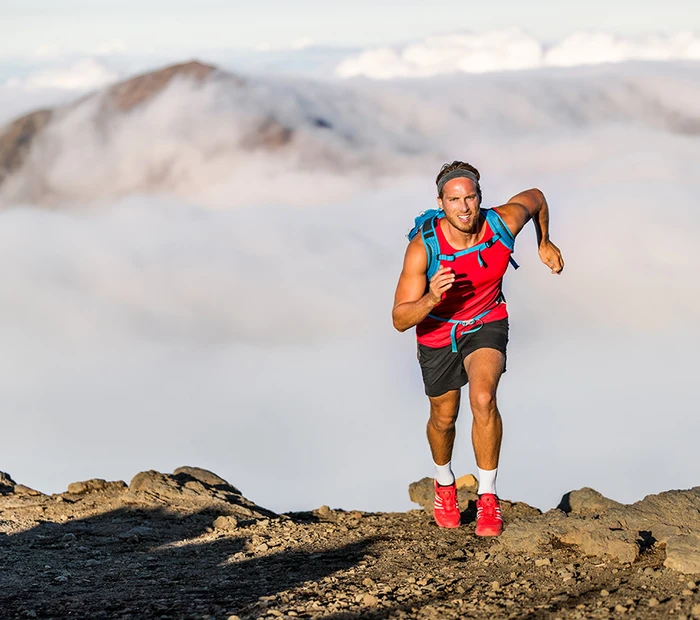 Trail Runner auf den Gipfel