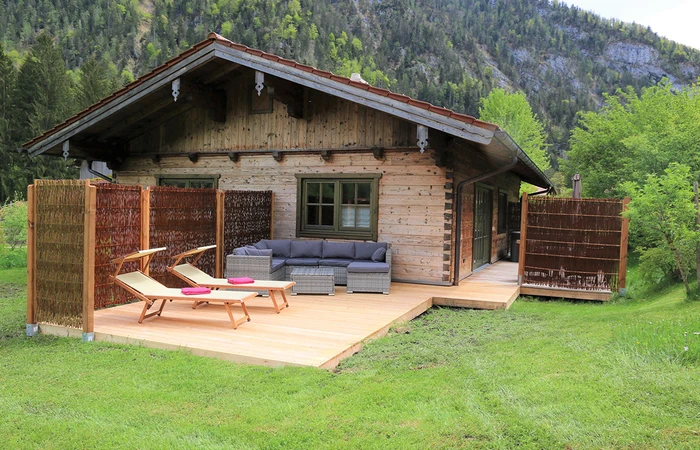Chalet mit Blick in die Bergwelt der Chiemgauer Alpen