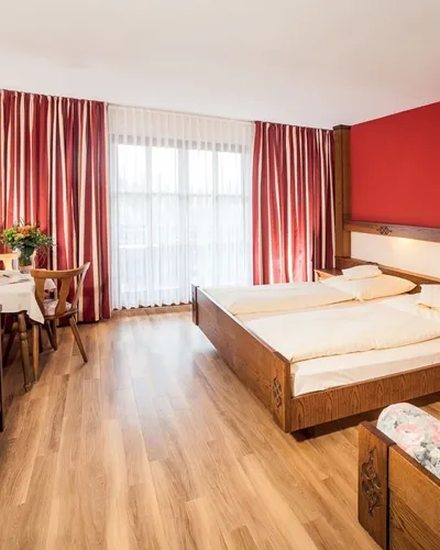 Doppelzimmer Südseite vom Seehotel Wassermann Doppelzimmer Südseite vom Seehotel Wassermann