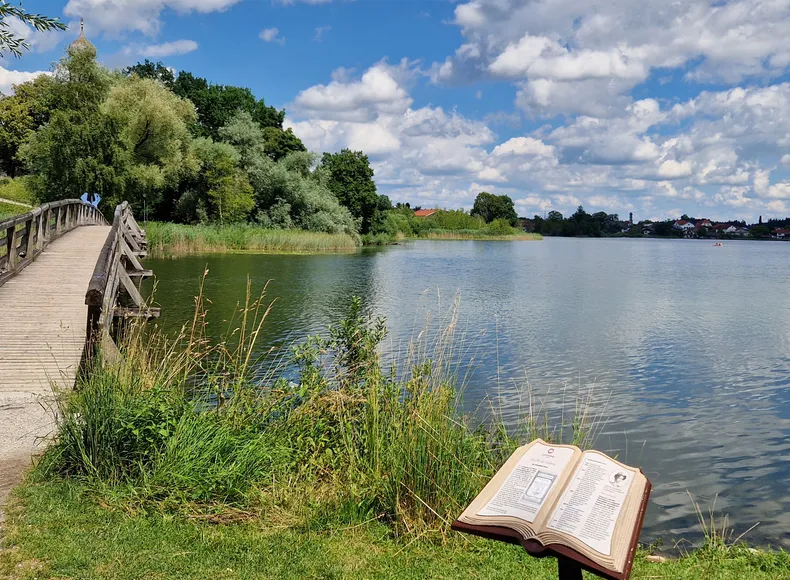Der Seeoner See gilt als eines der schönsten Naturziele im Chiemgau. Der Seeoner See gilt als eines der schönsten Naturziele im Chiemgau.